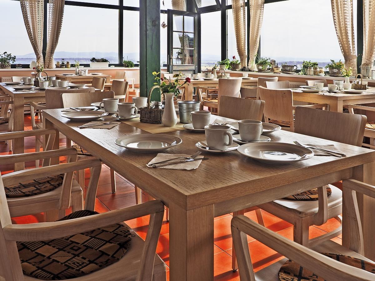 Hotel Vinohrad Milotice ภายนอก รูปภาพ